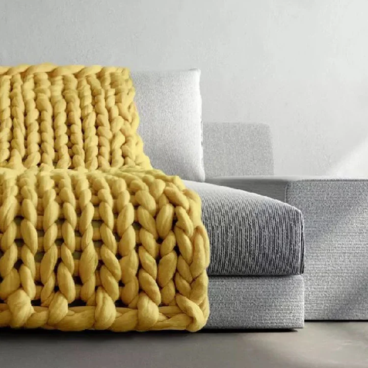 بطانية محبوكة يدويًا سميكة ونا - مراجعة Throw Blanket Chunky Knit وسعره
